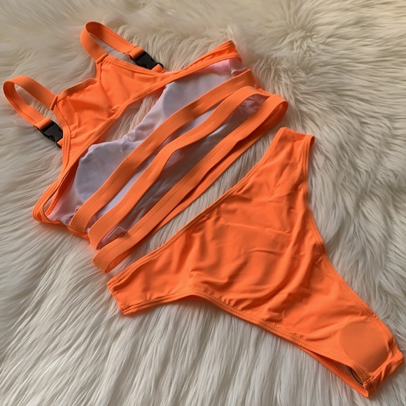 ✨HP✨ U-Neck Hollow Out Tankini - Picture 4 of 4